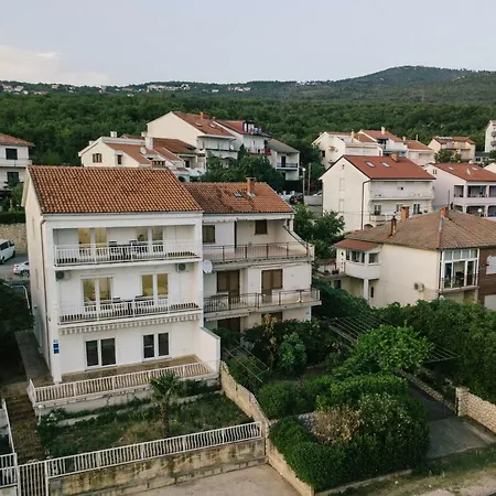 Kristijan דירה