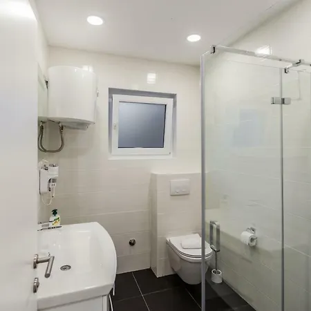 Kristijan Apartament *