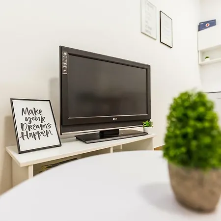 Kristijan Apartament *