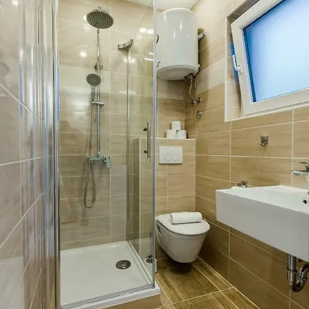 Kristijan Apartament *